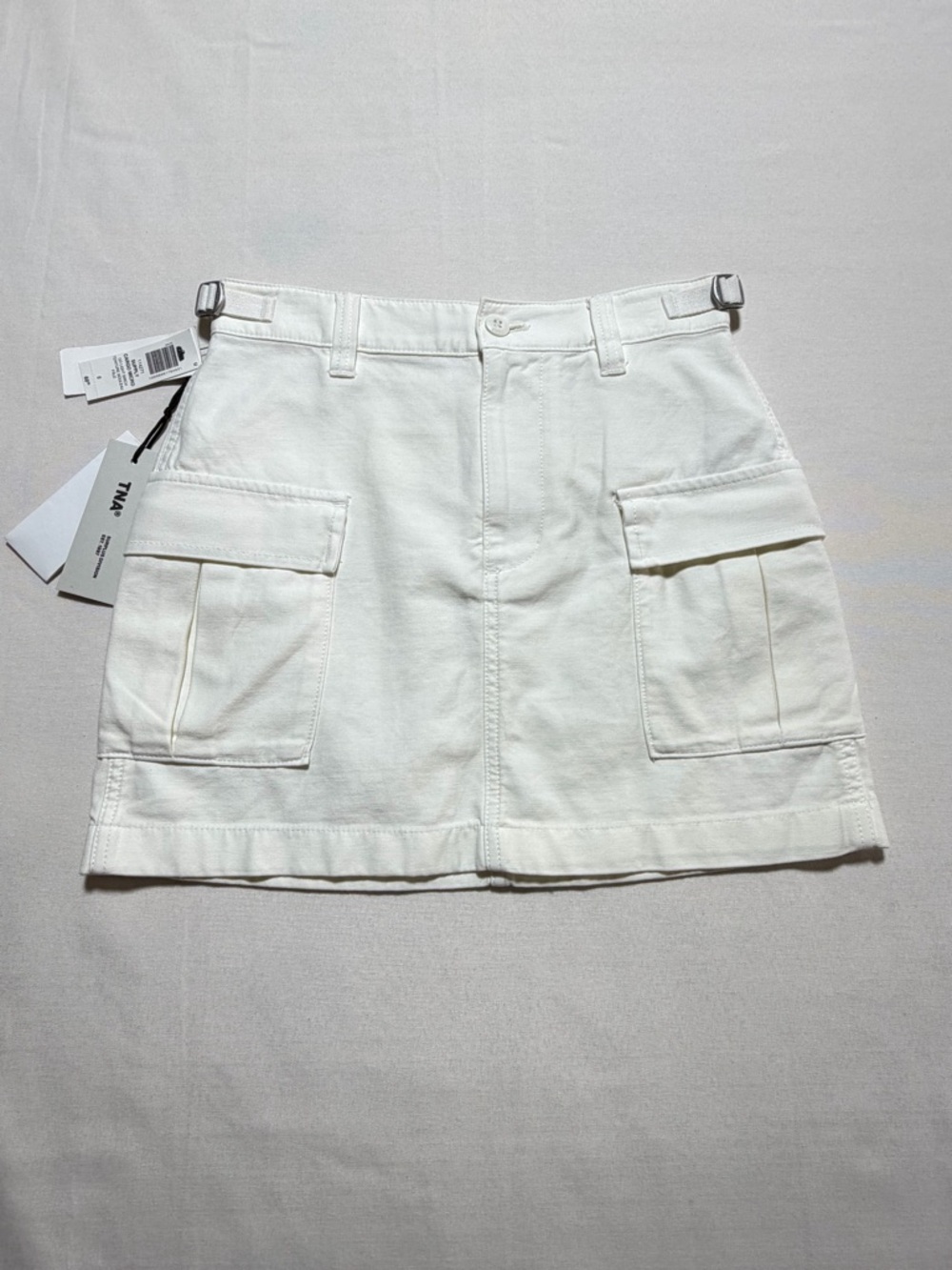 TNA Aritzia White Cargo Mini Skirt Size 0 NWT Utility Y2K Gorpcore Supply Skirt